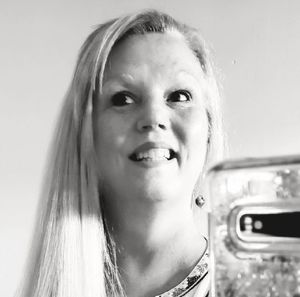 Meet your Posher, Debbie